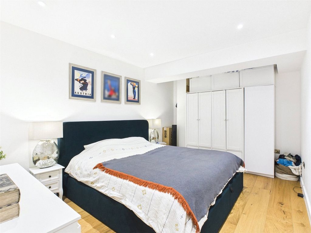 Property photo 3 of 5 Picture No. 04