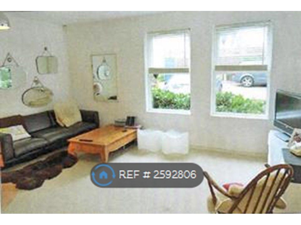Property photo 2 of 6 Living Room