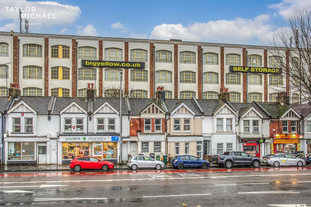 Property photo 1 of 15 Front