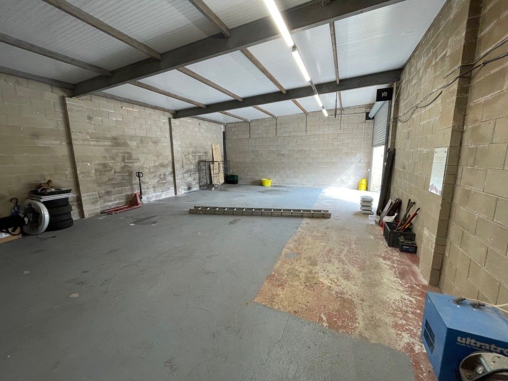 Property photo 2 of 12 Photo 6