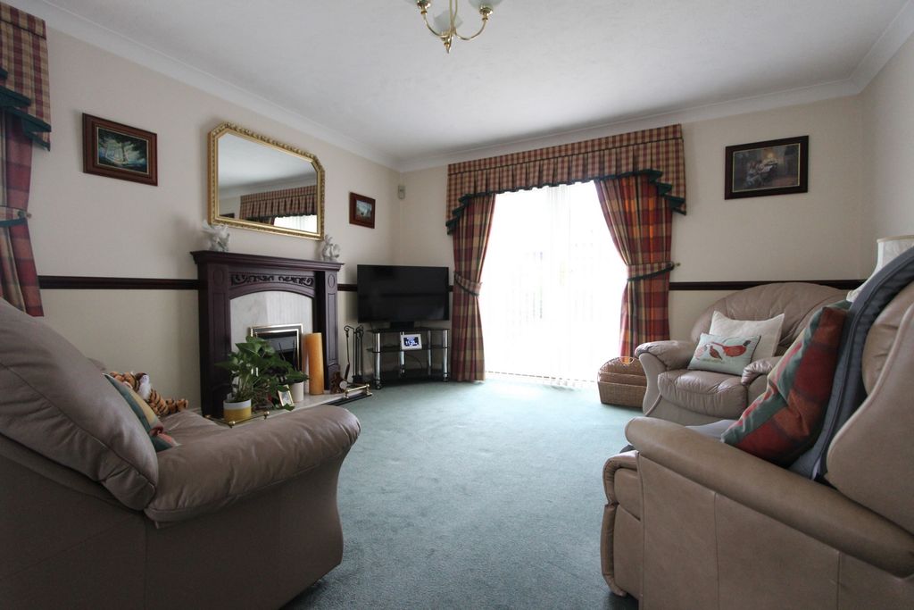 Property photo 2 of 13 Photo 2