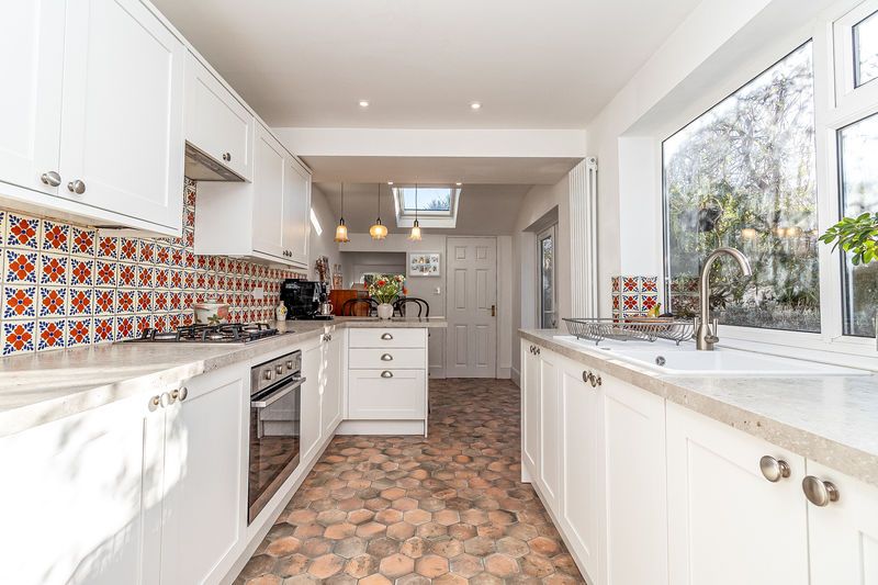 Property photo 2 of 38 .