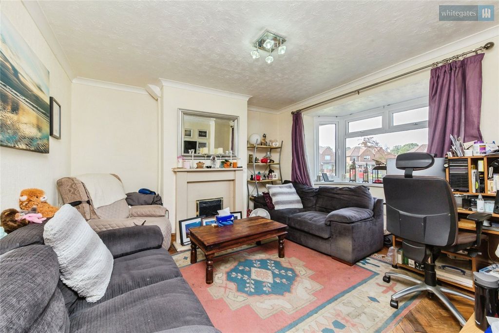 Property photo 3 of 14 Picture No. 17