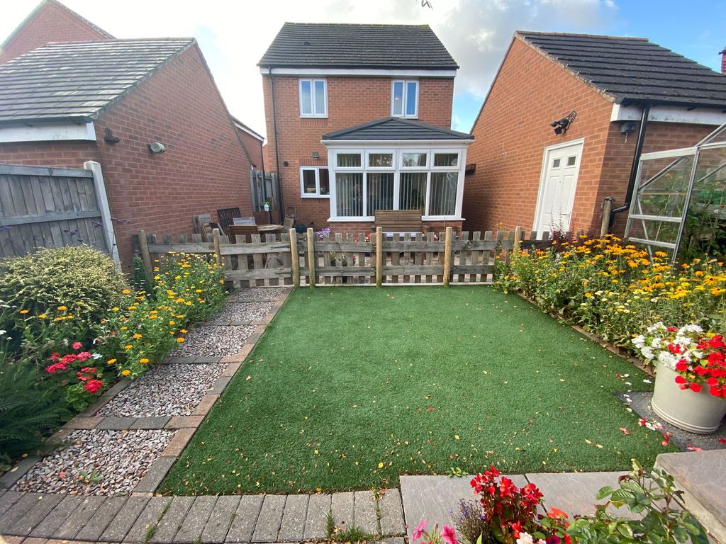 Property photo 2 of 24