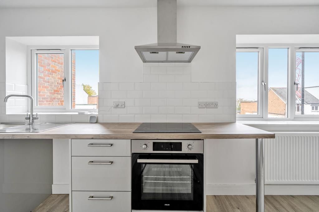 Property photo 2 of 19 Kitchen