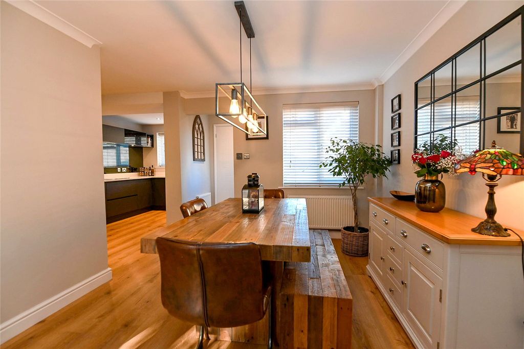 Property photo 3 of 24 Picture No. 04