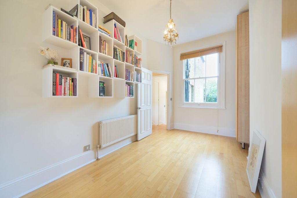 Property photo 3 of 13