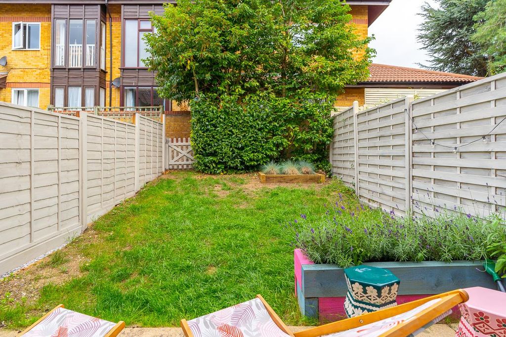 Property photo 3 of 16 External-Small-4.Jpg