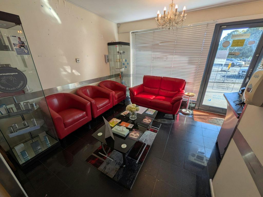 Property photo 3 of 8 11861.Jpg