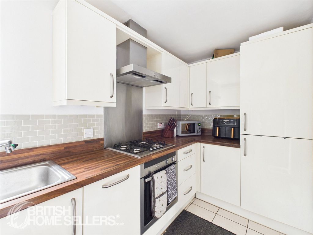 Property photo 2 of 18 Picture No. 03