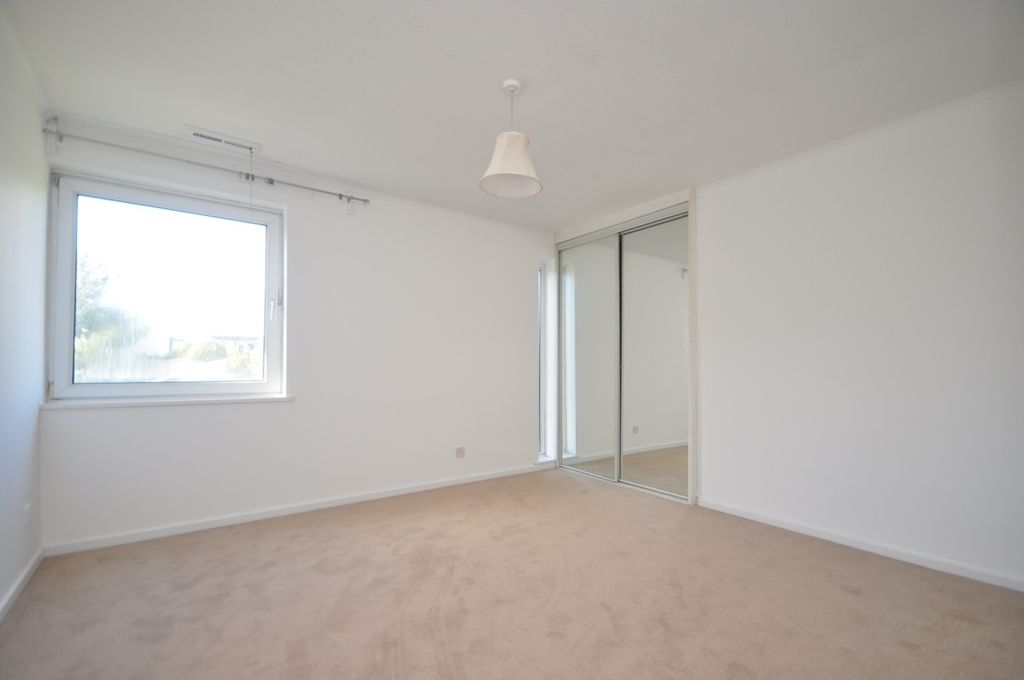 Property photo 1 of 13 Bedroom