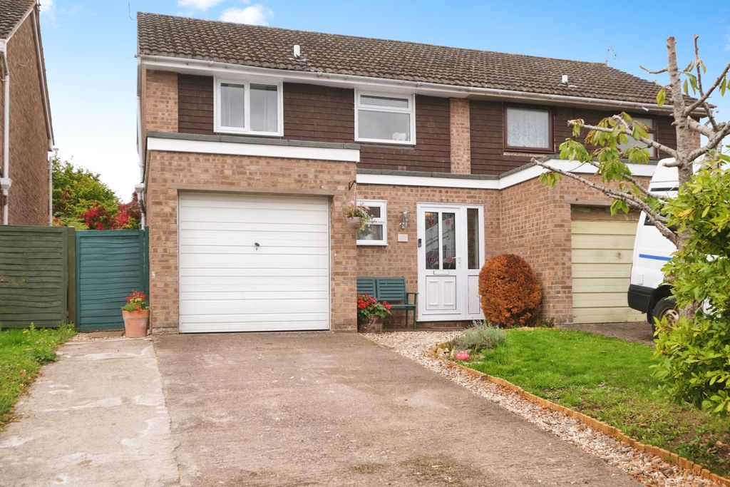 Property photo 1 of 15 Front