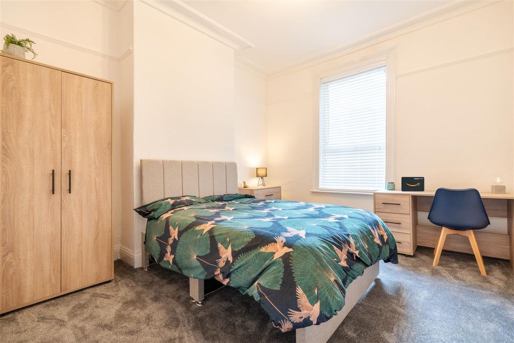 Property photo 1 of 14 9Ze0Yf7Jrkk5Jaiu7L_1Vg.Jpg