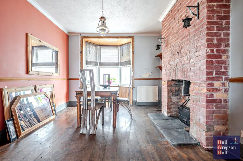 Property photo 3 of 19 4d7d1Be6-9Ebe-46A1-8d51-Adeef2Dbbd48.Jpg