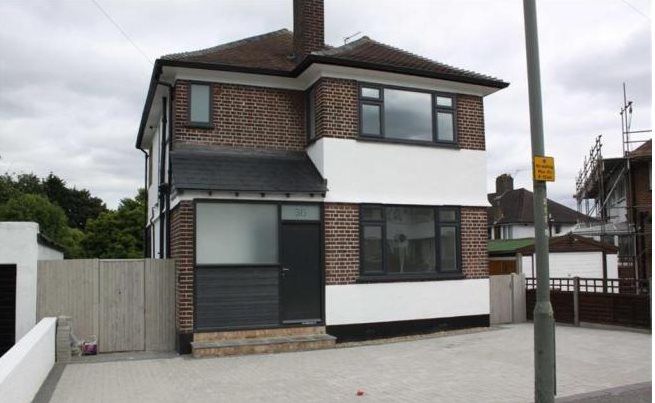 Property photo 2 of 9 Tudor