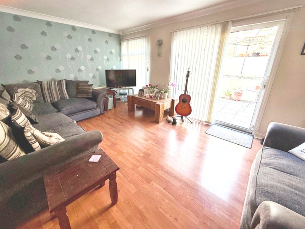 Property photo 3 of 13