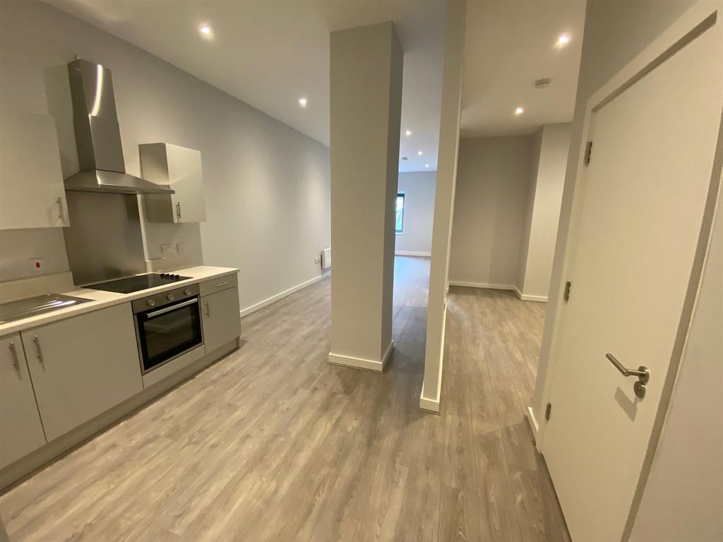 Property photo 1 of 11 Open Plan Living