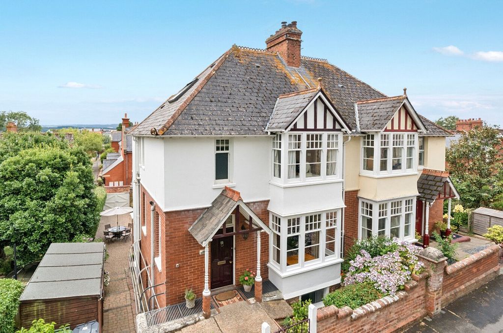 Property photo 1 of 16 Front Elevation