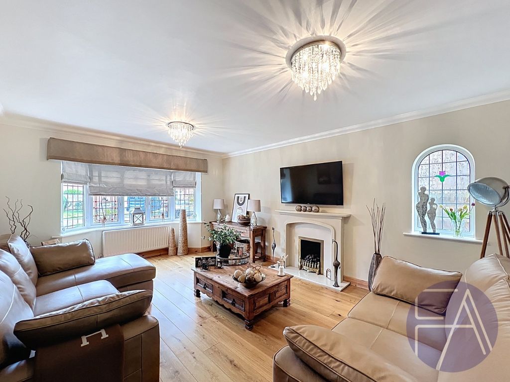 Property photo 3 of 24 4983185