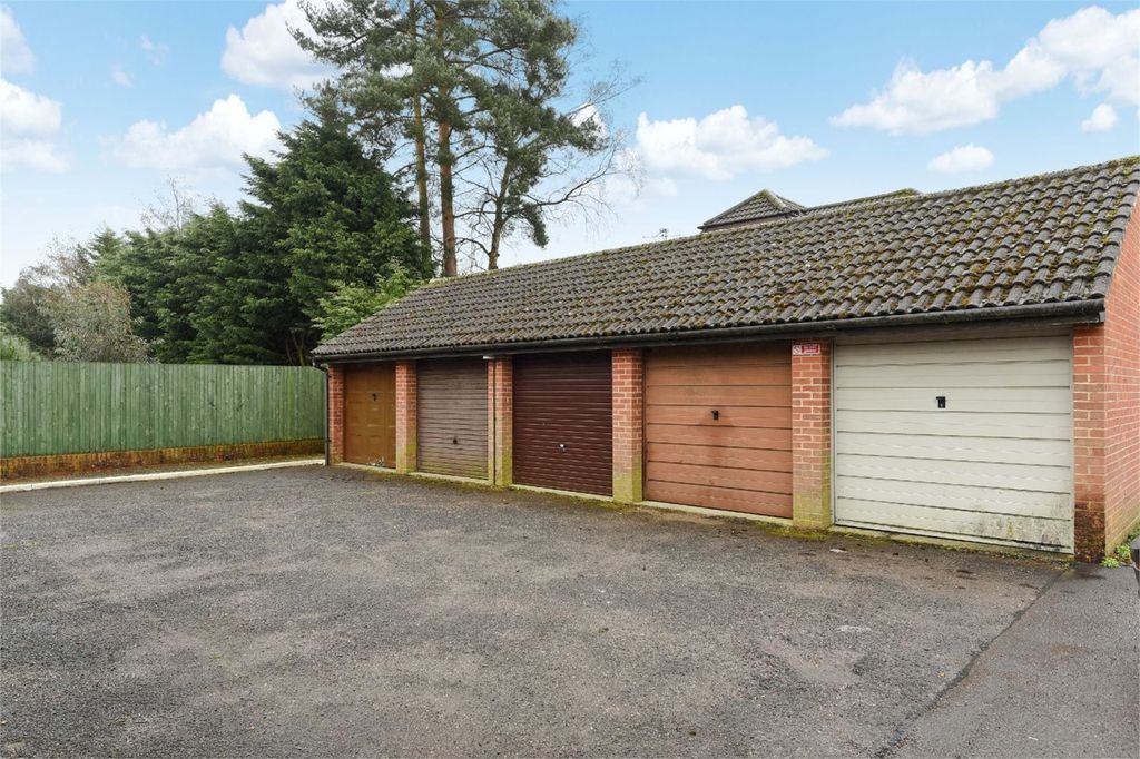 Property photo 3 of 14 Picture No. 32