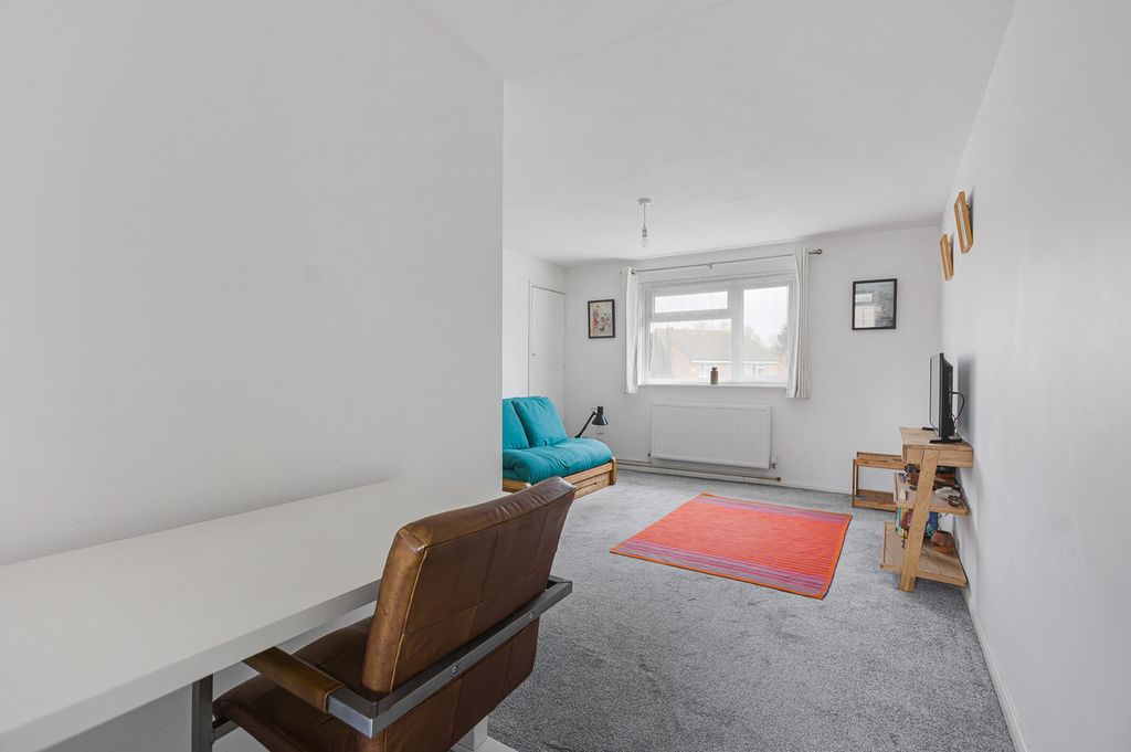 Property photo 3 of 11