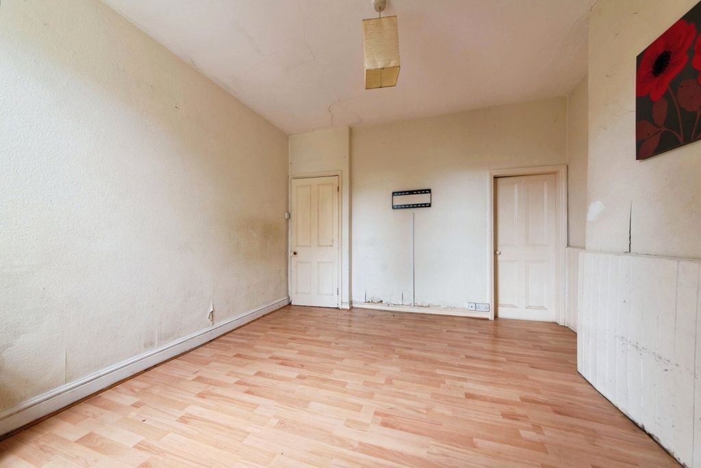 Property photo 3 of 14 Pbox-Img.Jpg