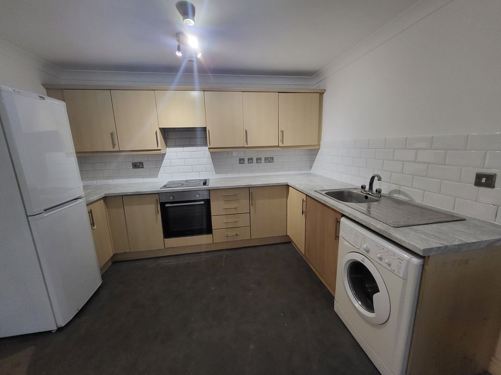 Property photo 2 of 14 Gallery