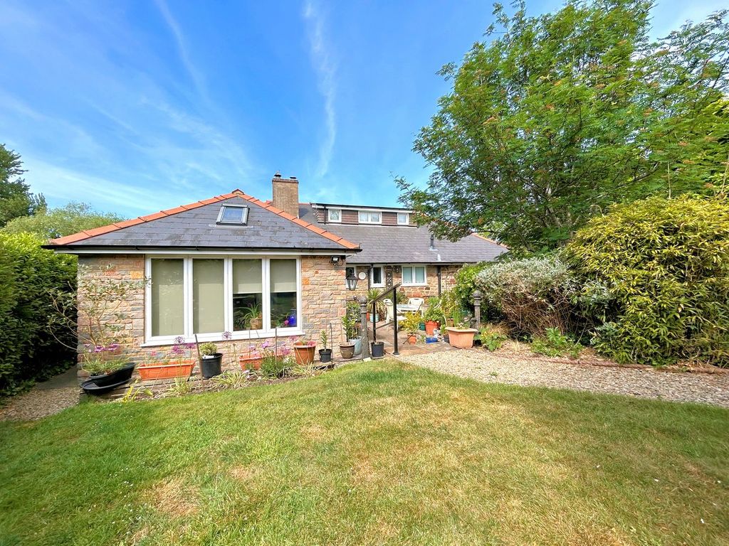 Property photo 2 of 19