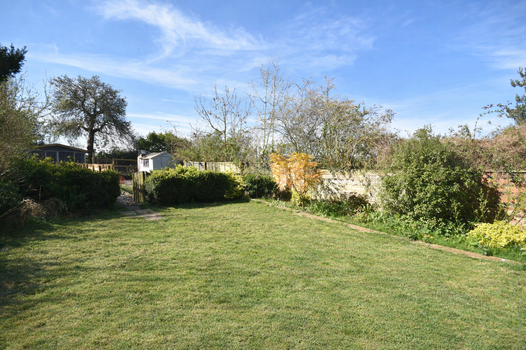 Property photo 2 of 14 Garden