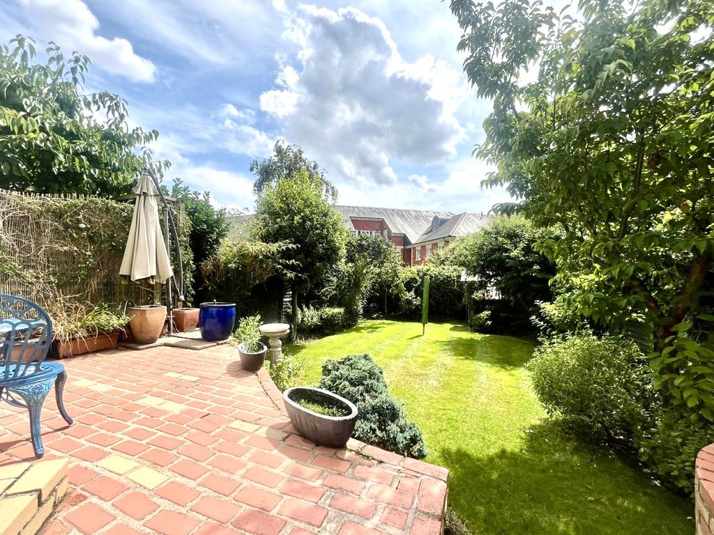 Property photo 3 of 20 A5c2F29B-Bd9F-48E2-88A7-7c4B1Fb6Acf6