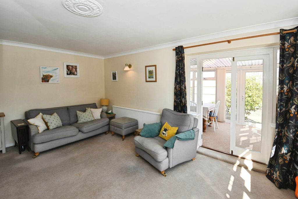 Property photo 3 of 15