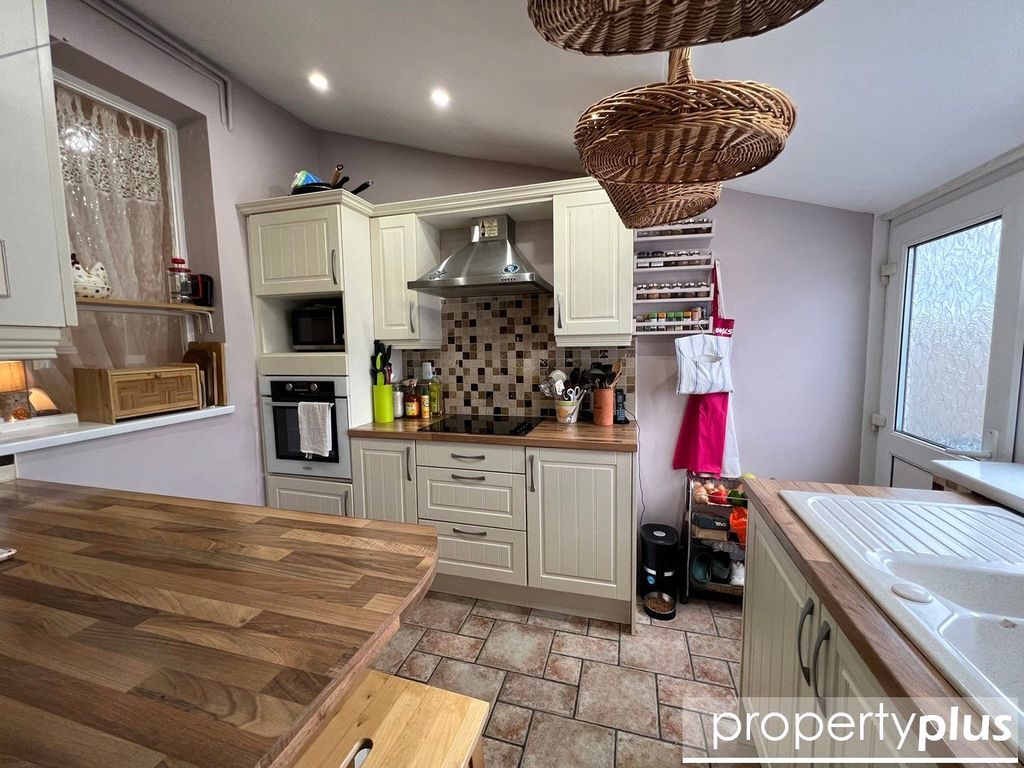 Property photo 3 of 24 Picture No. 38