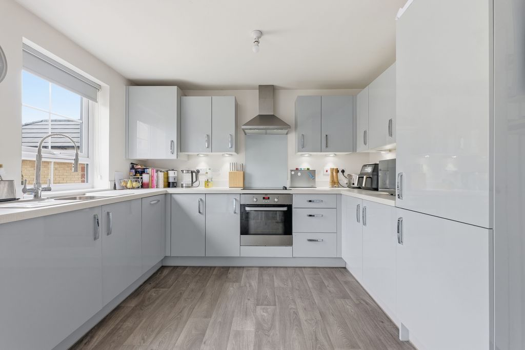 Property photo 3 of 27 B096Fa6d4d6A362E64B786F3866B03042E8642d7.Jpg