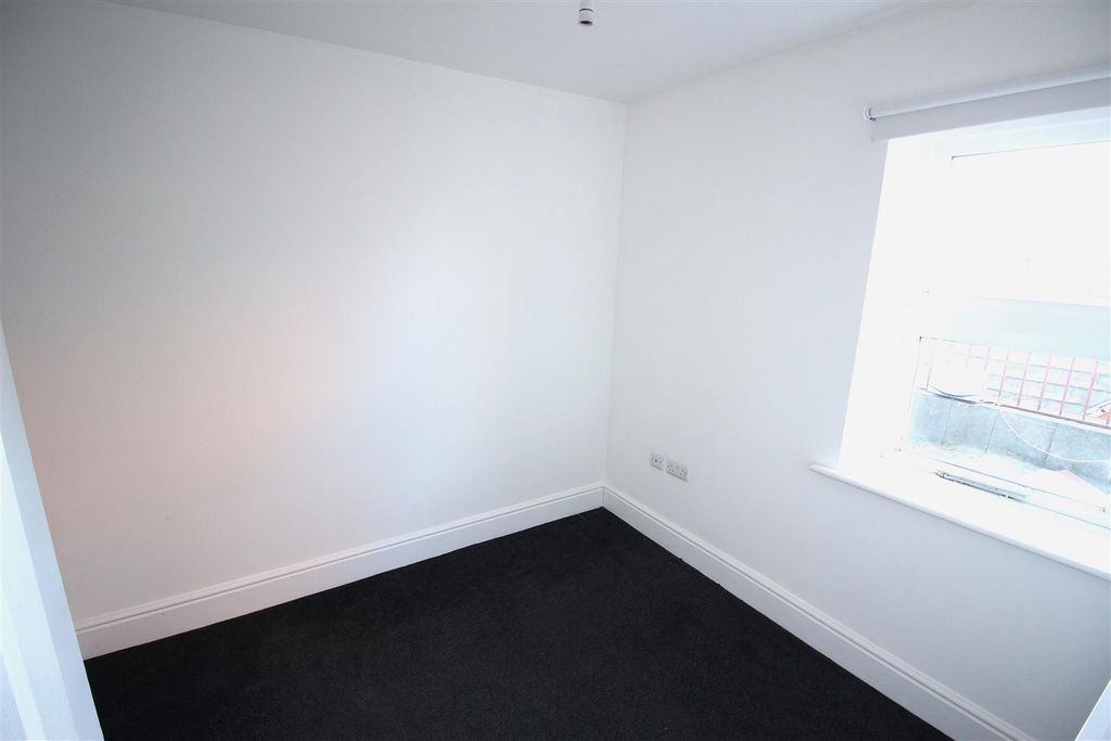 Property photo 3 of 7 Img_0666.Jpg