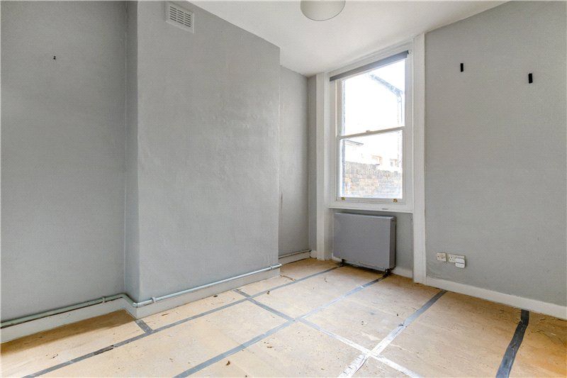 Property photo 2 of 12 Picture No. 11