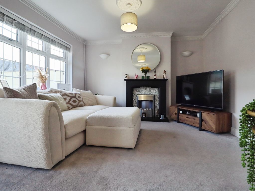 Property photo 3 of 14