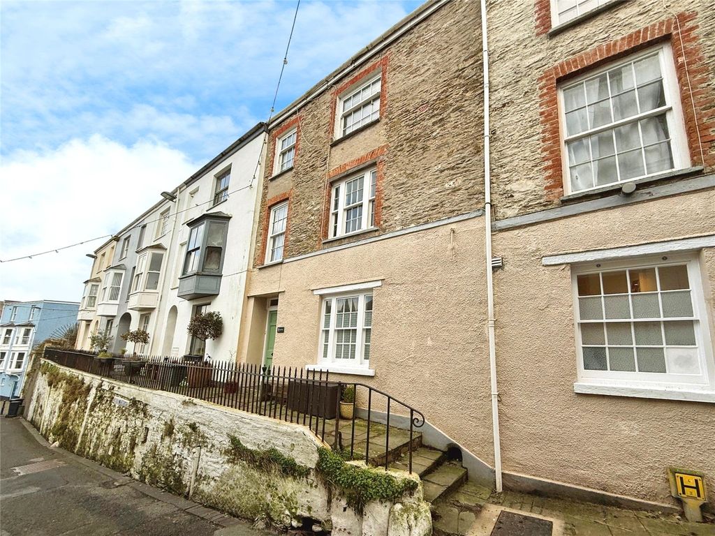 Property photo 2 of 12 Picture No. 17