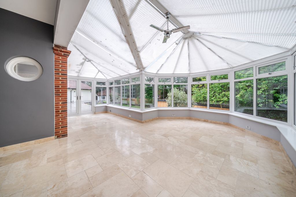 Additional image 4 of 4 bed detached house for saleReading Road North, Fleet GU51
