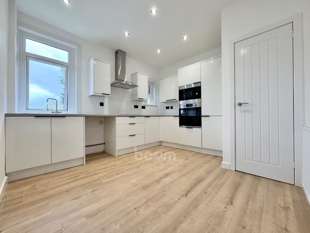 Property photo 2 of 30 Img_6783