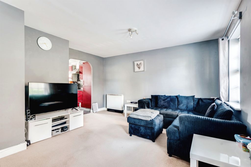 Property photo 3 of 11