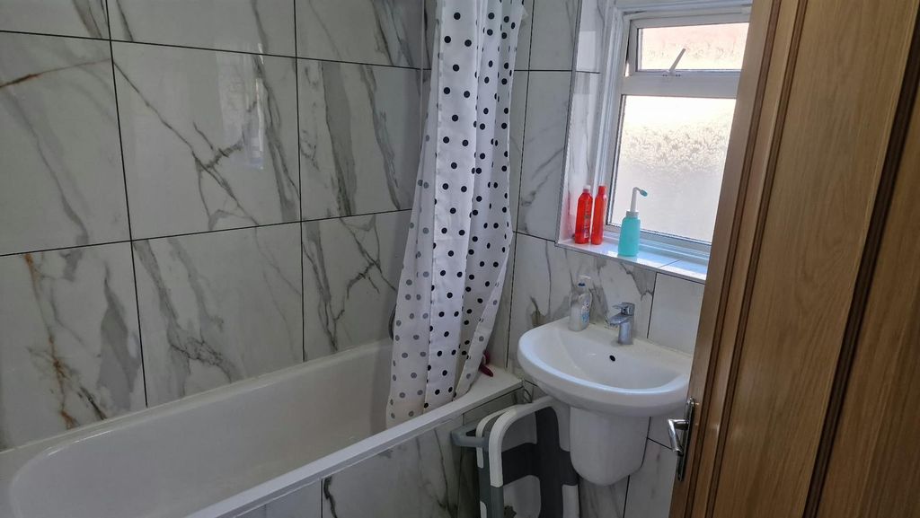 Property photo 3 of 7 Whatsapp Image 2026-10-17 At 14.27.00.Jpeg