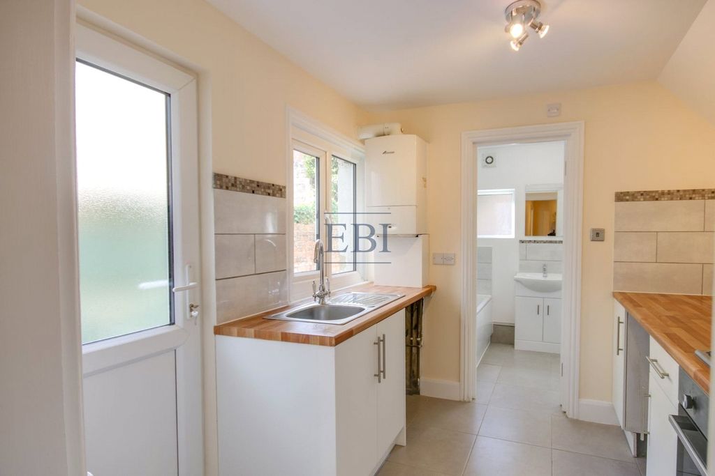 Property photo 2 of 15 Picture No. 22