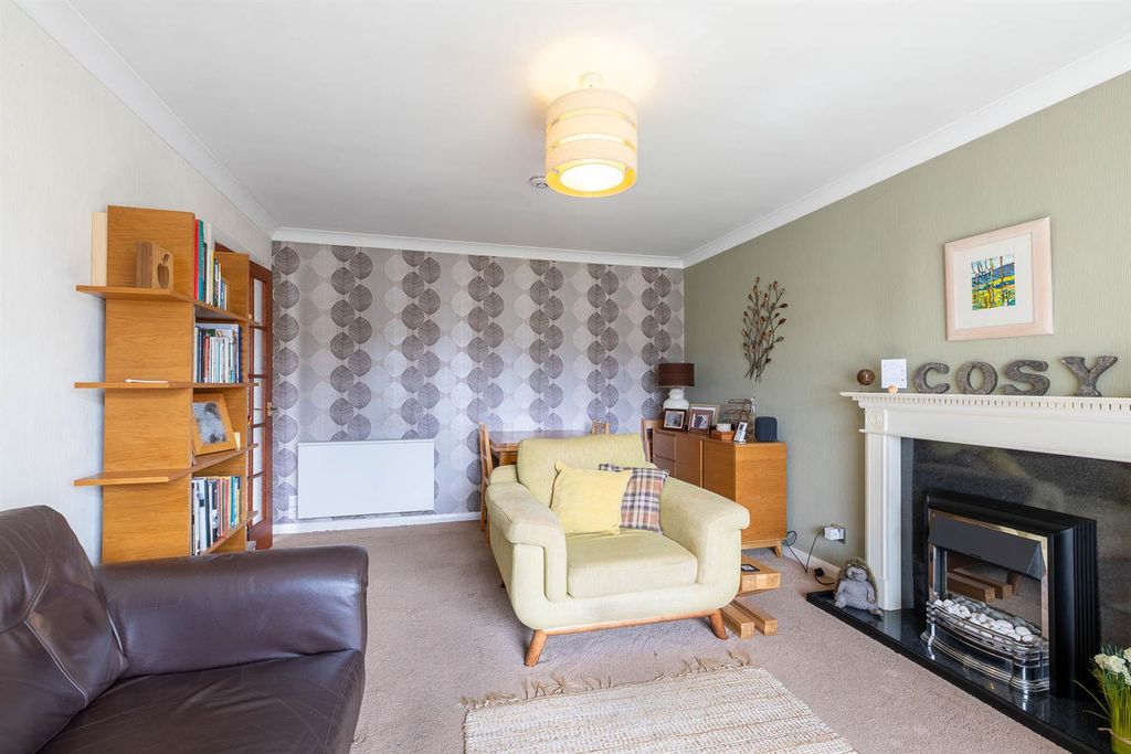 Property photo 3 of 21 22, Balmanno Park, Bridge Of Earn-29.Jpg