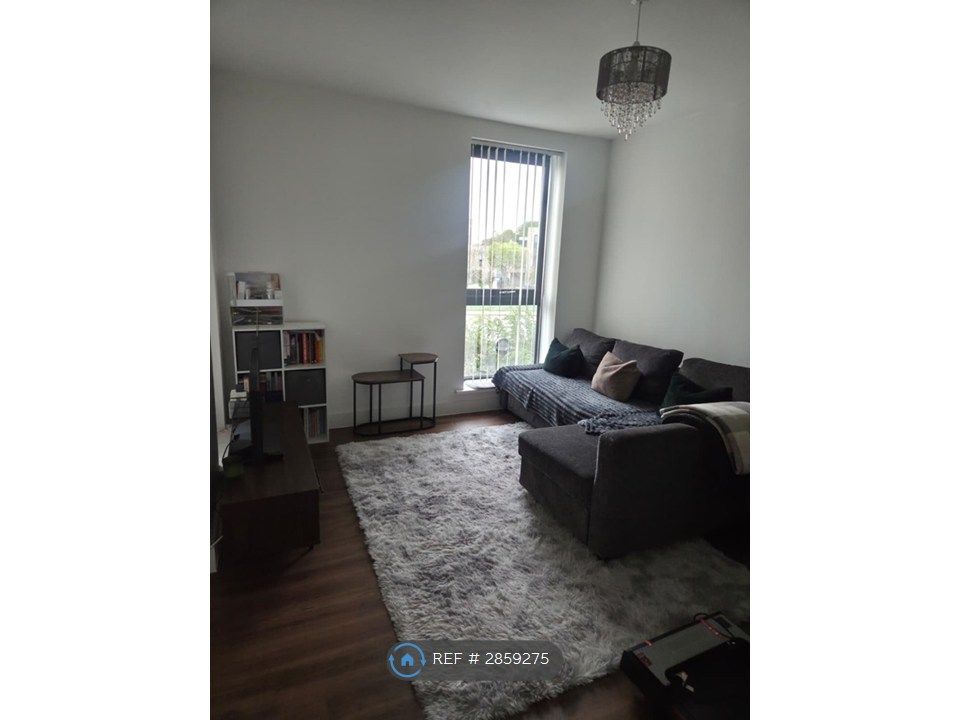 Property photo 2 of 20