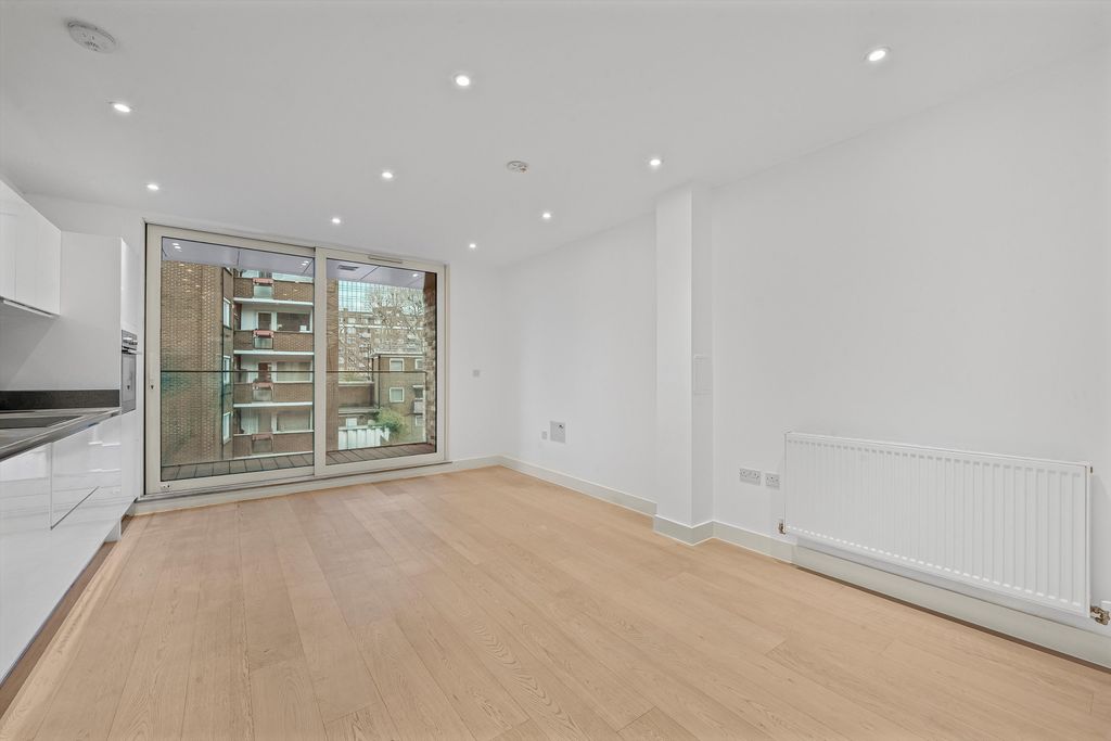 Property photo 3 of 13 Image