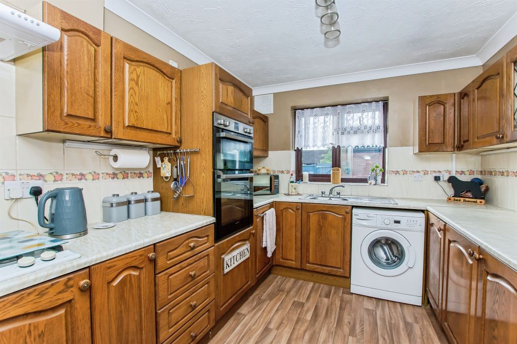 Property photo 2 of 13