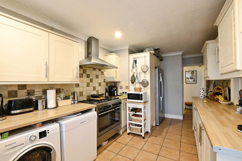 Property photo 2 of 17 Pbox-Img.Jpg