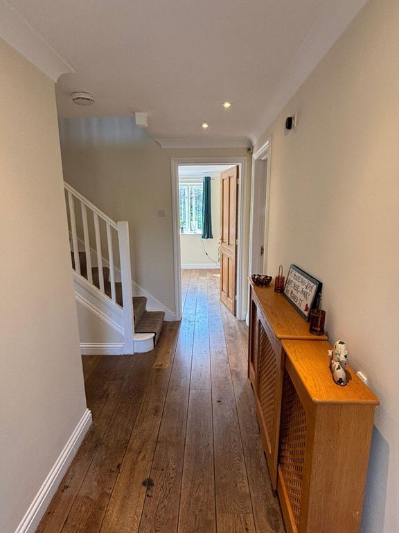 Property photo 2 of 26