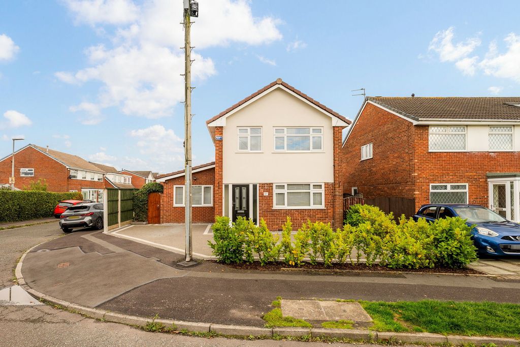 Property photo 1 of 53