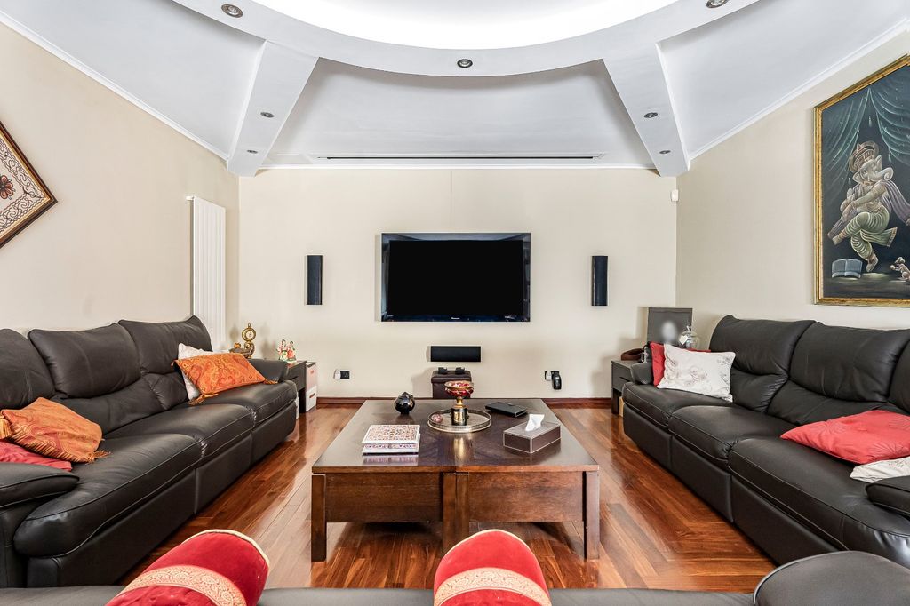 Property photo 3 of 25 Picture No. 19